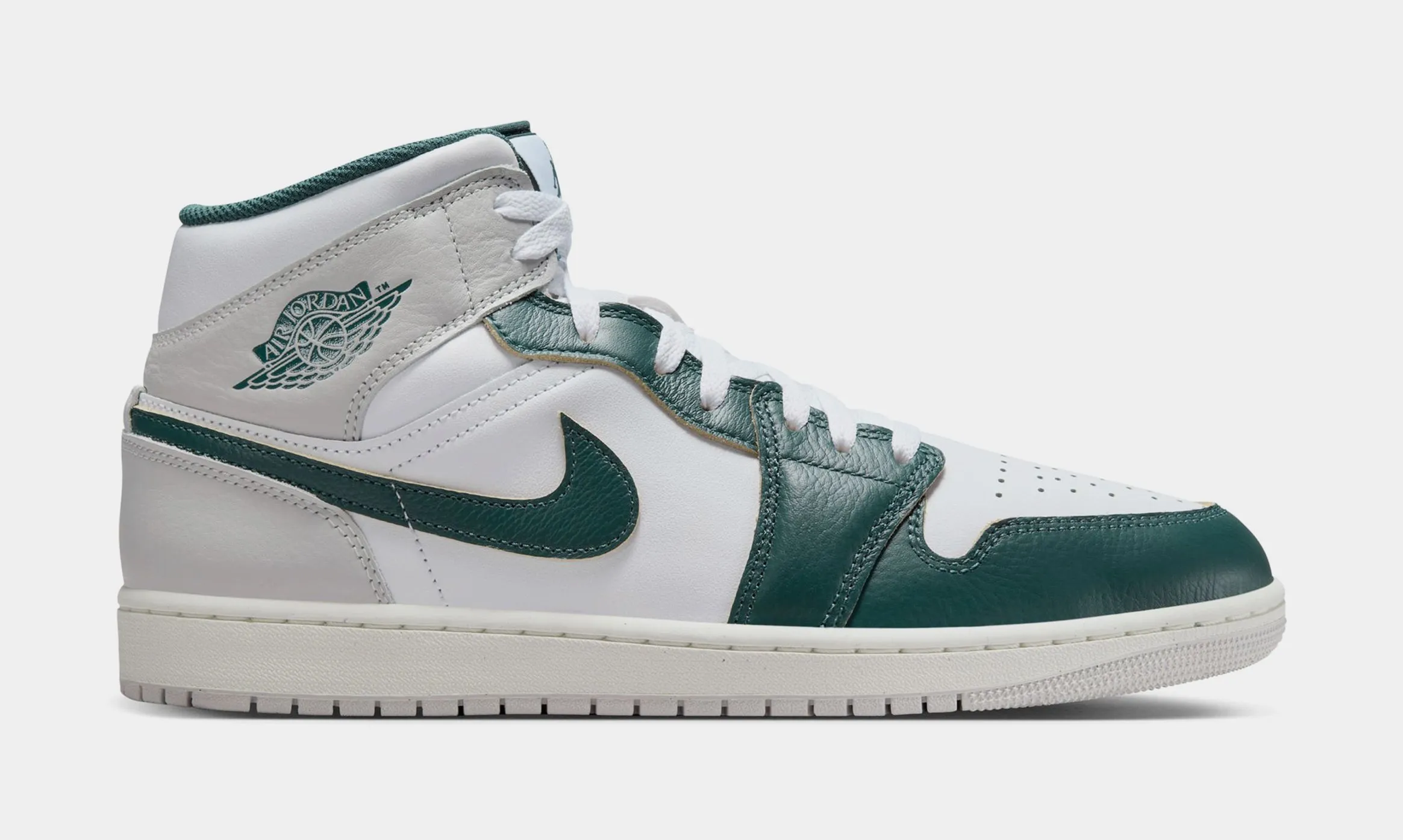 Air Jordan 1 Retro Mid SE Mens Basketball Shoes (White/Oxidized Green/Sail)