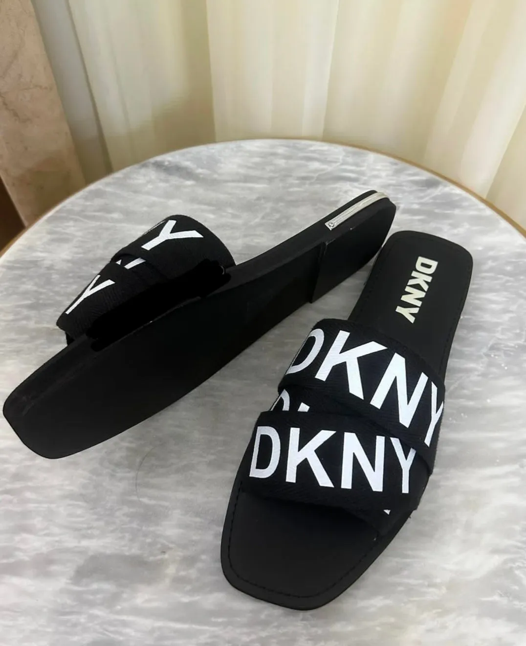 DKy black