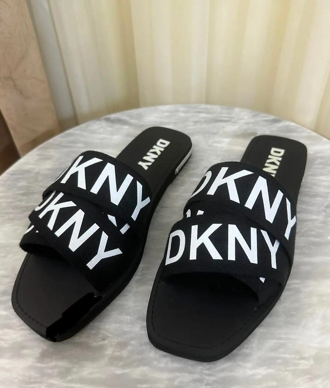 DKy black