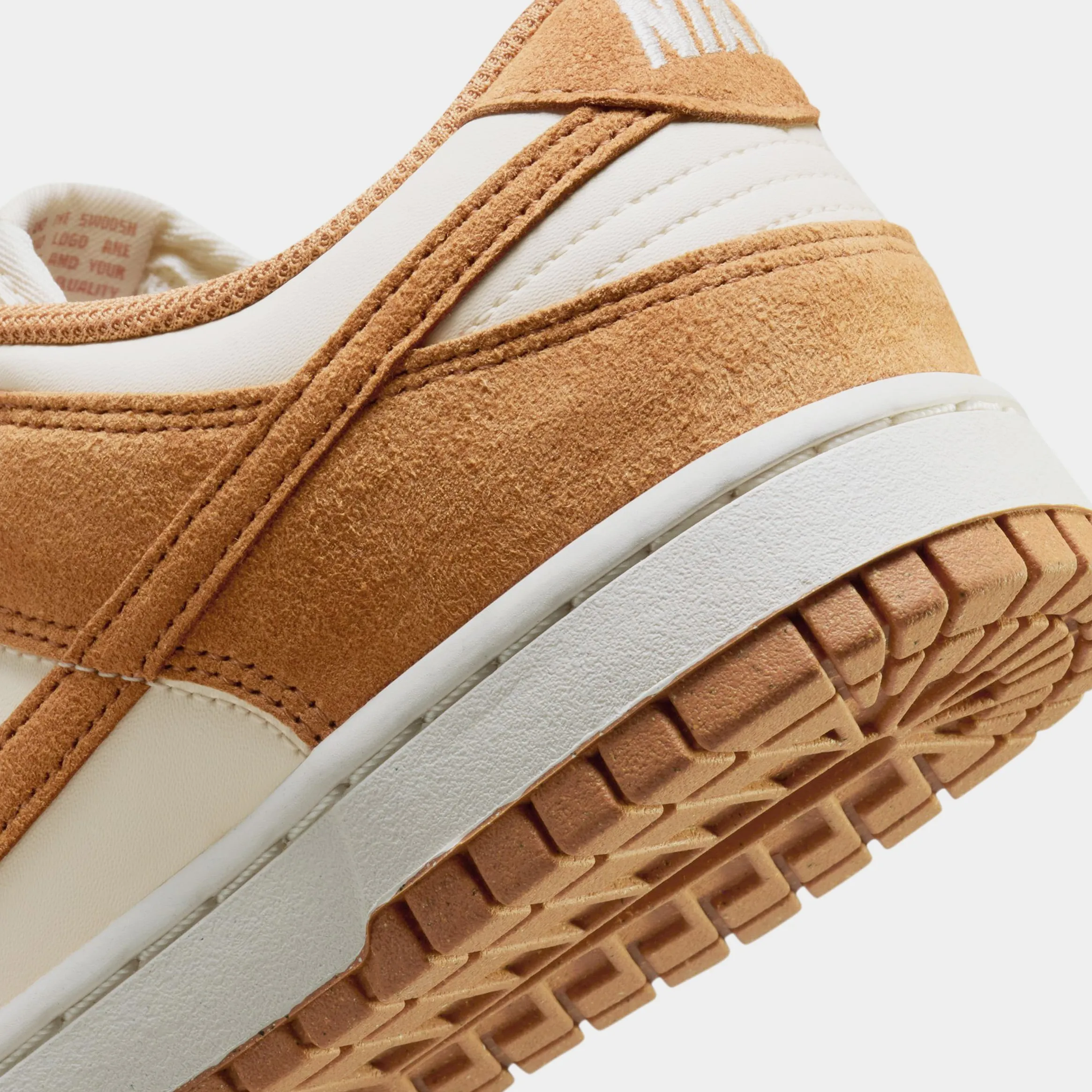 Dunk Low Next Nature Flax Suede Womens Lifestyle Shoes (Coconut Milk/Flax/Sail)