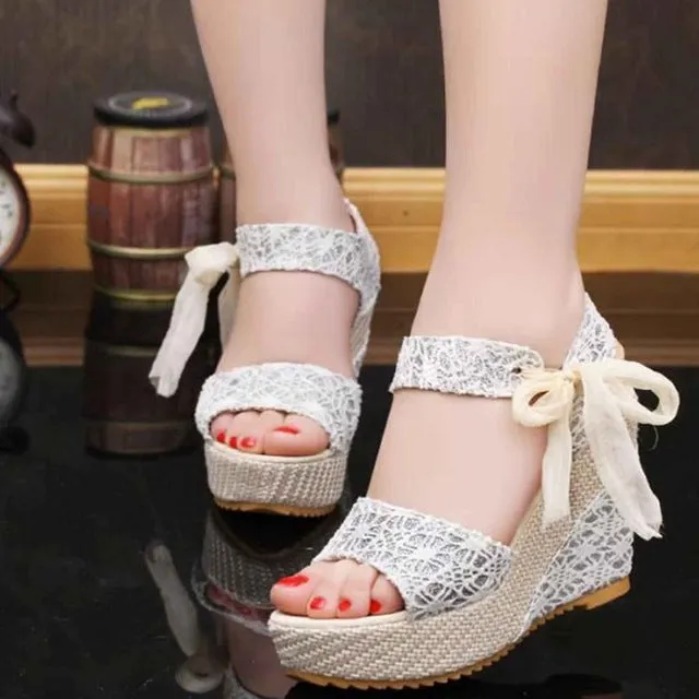 Shoes Women 2017 Summer New Sweet Flowers Buckle Open Toe Wedge Sandals Floral high-heeled Shoes Platform Sandals