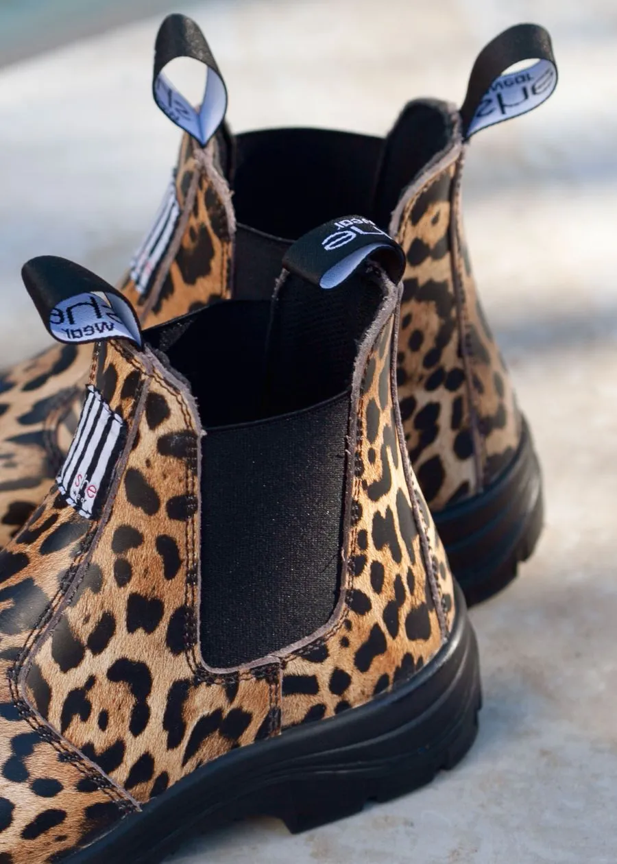 Strives: womens limited edition safety boots