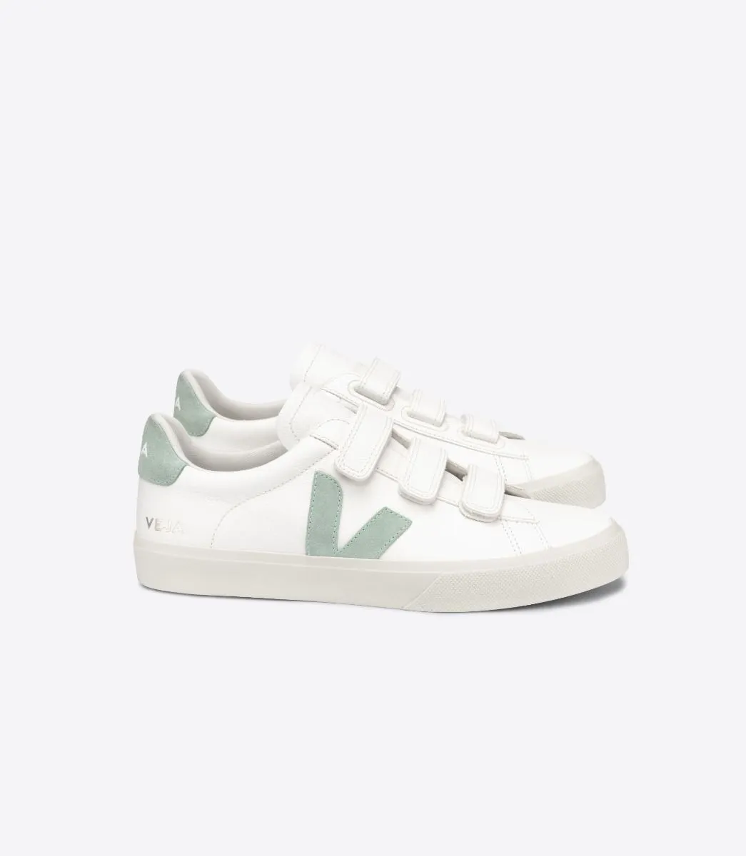 Veja - Recife Logo Chromefree in Extra White Matcha