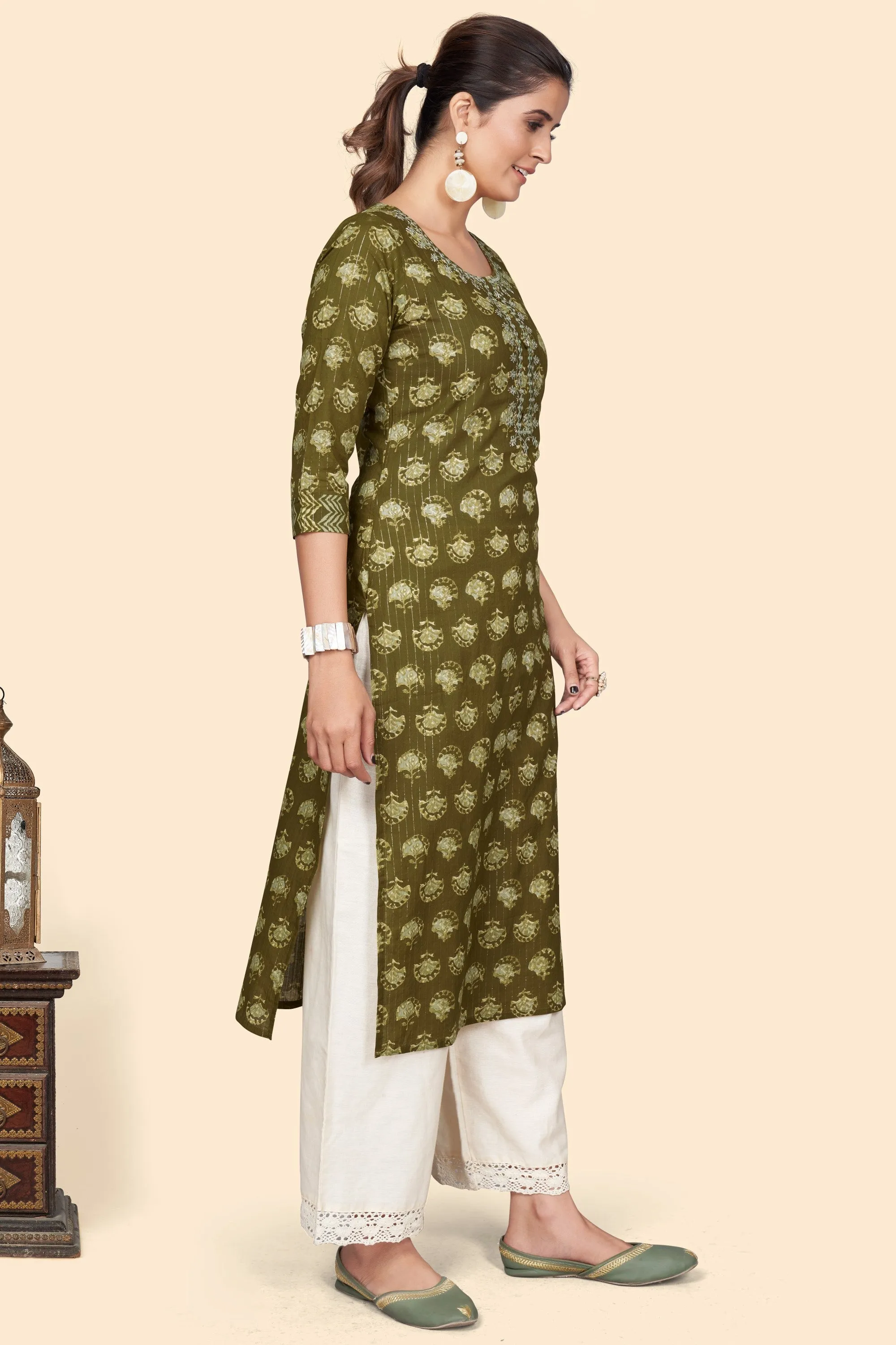 Women'S Print & Embroidered Straight Cotton Mahendi Green Stitched Kurta